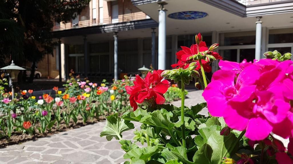 Hotel Terme Villa Piave 阿巴诺泰尔梅 外观 照片
