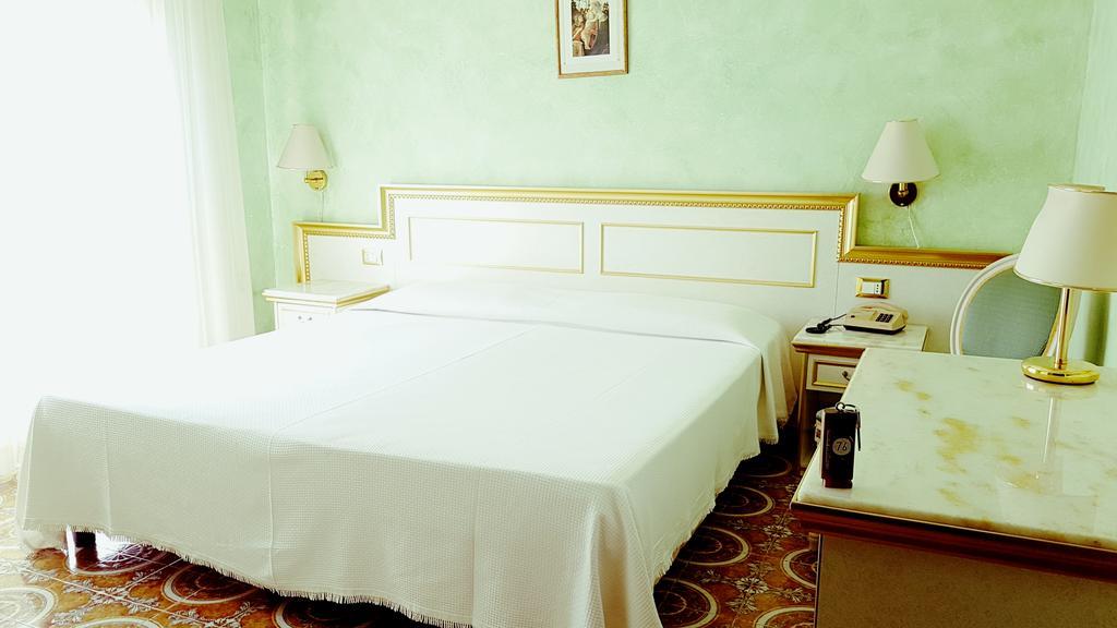 Hotel Terme Villa Piave 阿巴诺泰尔梅 外观 照片